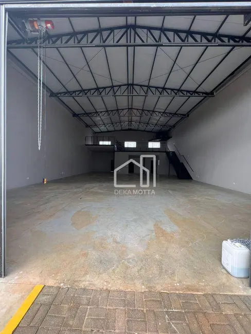 Foto 3 de Armazém / Galpão à venda e para alugar, 409m2 em Santa Mônica, Uberlandia - MG