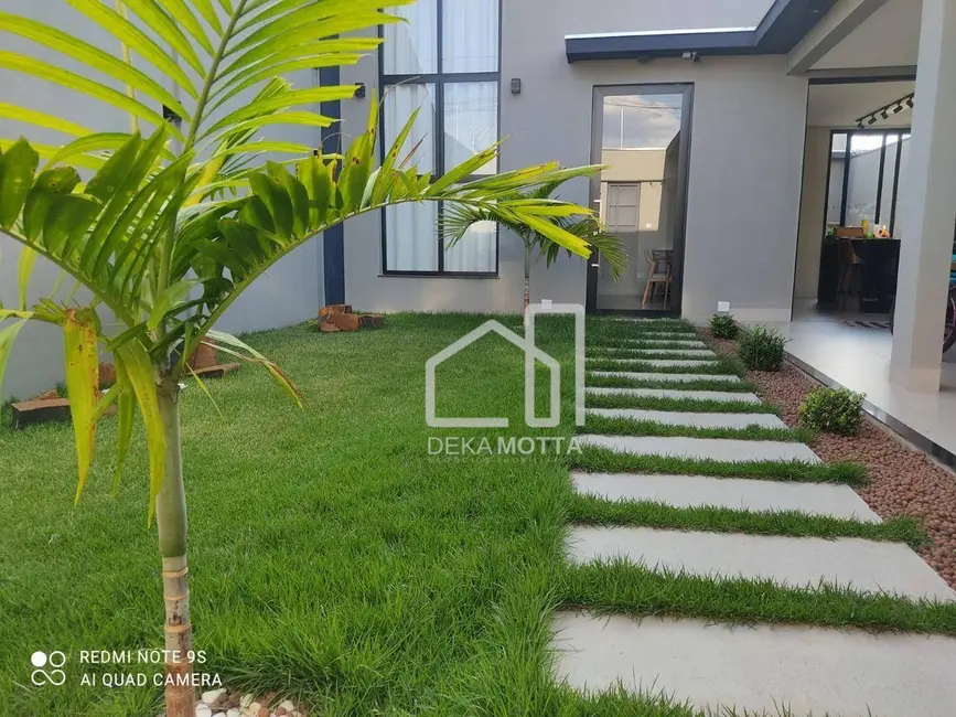 Casa de Condomínio com 3 quartos à venda, 200m2 em Jardim Europa, Uberlandia - MG - imagem 3 Foto 3 de Casa de Condomínio com 3 quartos à venda, 200m2 em Jardim Europa, Uberlandia - MG