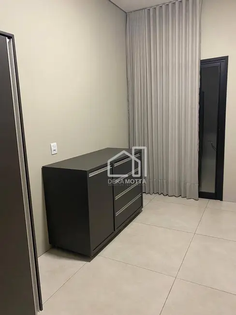 Casa de Condomínio com 3 quartos à venda, 200m2 em Jardim Europa, Uberlandia - MG - imagem 8 Foto 8 de Casa de Condomínio com 3 quartos à venda, 200m2 em Jardim Europa, Uberlandia - MG