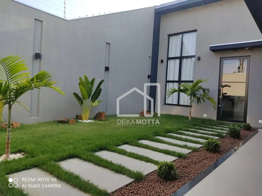 Foto 2 de Casa de Condomínio com 3 quartos à venda, 200m2 em Jardim Europa, Uberlandia - MG