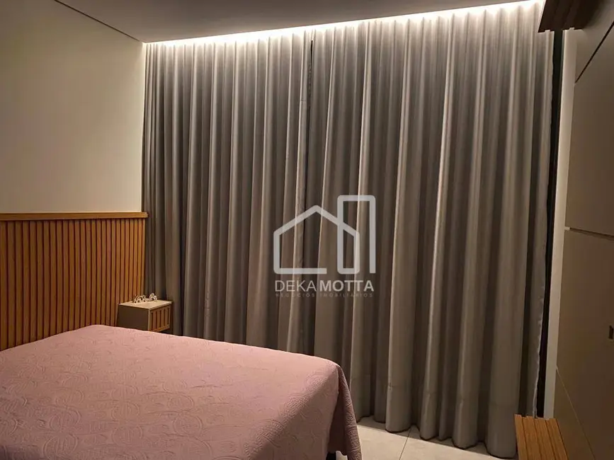 Casa de Condomínio com 3 quartos à venda, 200m2 em Jardim Europa, Uberlandia - MG - imagem 6 Foto 6 de Casa de Condomínio com 3 quartos à venda, 200m2 em Jardim Europa, Uberlandia - MG