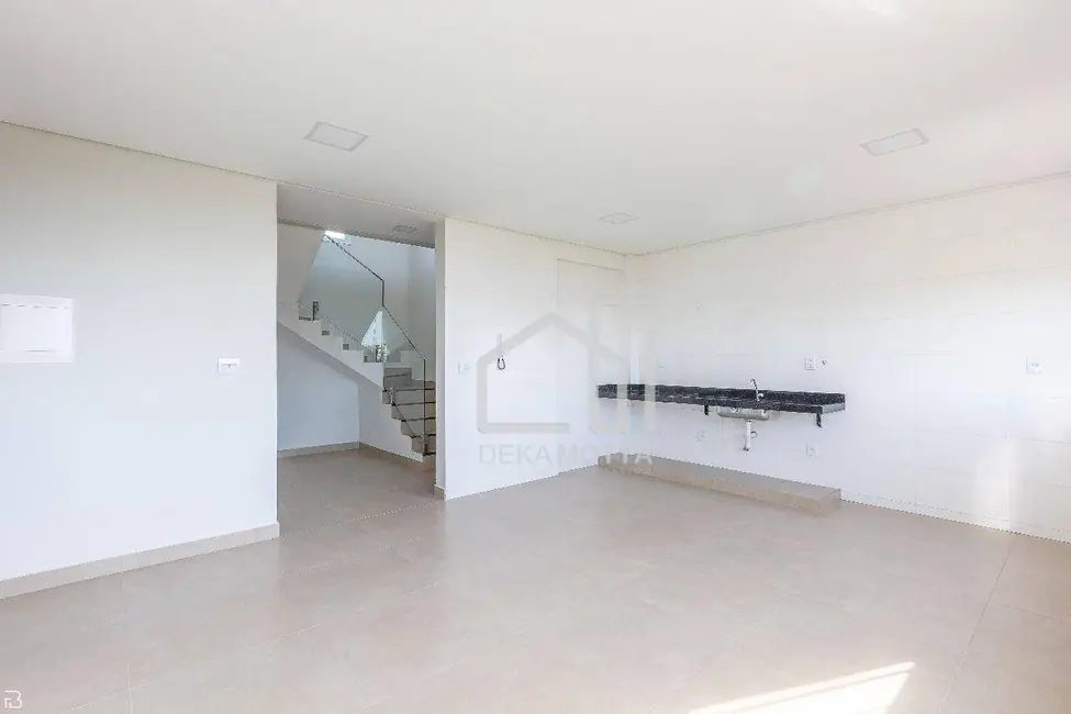 Cobertura com 3 quartos à venda, 160m2 em Uberlandia - MG - imagem 6 Foto 6 de Cobertura com 3 quartos à venda, 160m2 em Uberlandia - MG