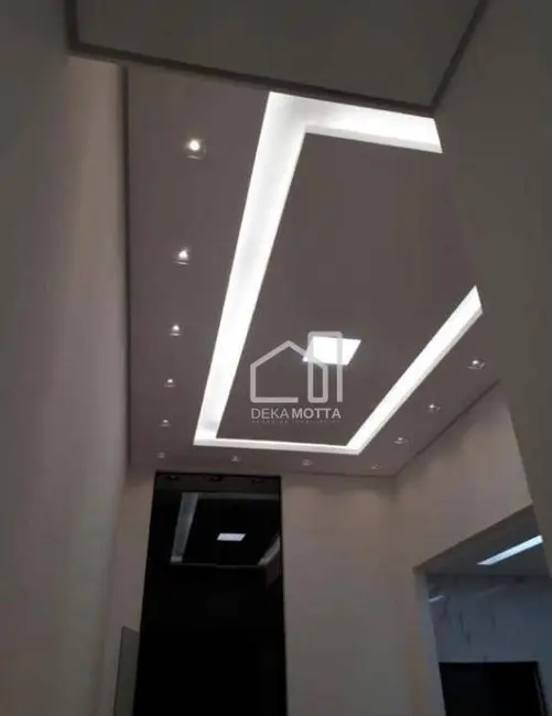 Foto 2 de Casa de Condomínio com 2 quartos à venda, 125m2 em Laranjeiras, Uberlandia - MG