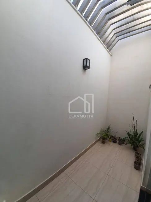 Casa de Condomínio com 3 quartos à venda, 250m2 em Alto Umuarama, Uberlandia - MG - imagem 6 Foto 6 de Casa de Condomínio com 3 quartos à venda, 250m2 em Alto Umuarama, Uberlandia - MG