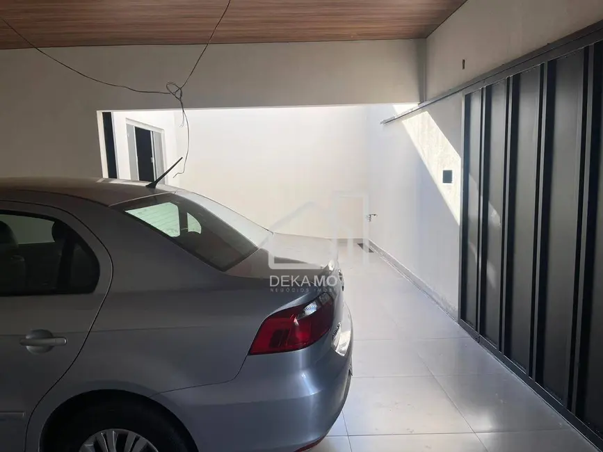 Casa de Condomínio com 3 quartos à venda, 250m2 em Jardim Europa, Uberlandia - MG - imagem 3 Foto 3 de Casa de Condomínio com 3 quartos à venda, 250m2 em Jardim Europa, Uberlandia - MG
