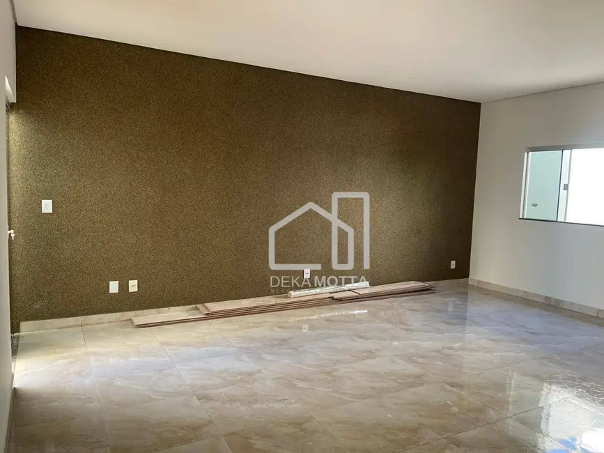 Casa de Condomínio com 3 quartos à venda, 250m2 em Jardim Europa, Uberlandia - MG - imagem 5 Foto 5 de Casa de Condomínio com 3 quartos à venda, 250m2 em Jardim Europa, Uberlandia - MG