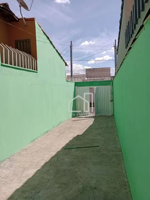 Foto 6 de Casa de Condomínio com 2 quartos à venda, 70m2 em Santa Rosa, Uberlandia - MG