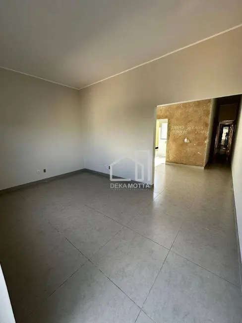 Foto 2 de Casa de Condomínio com 2 quartos à venda, 130m2 em Minas Gerais, Uberlandia - MG