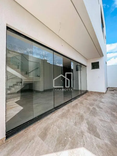 Sobrado com 2 quartos à venda, 110m2 em Novo Mundo, Uberlandia - MG - imagem 7 Foto 7 de Sobrado com 2 quartos à venda, 110m2 em Novo Mundo, Uberlandia - MG