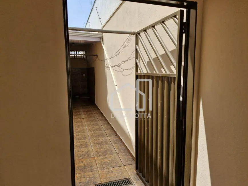 Foto 2 de Casa com 3 quartos à venda, 2575m2 em Nova Uberlândia, Uberlandia - MG