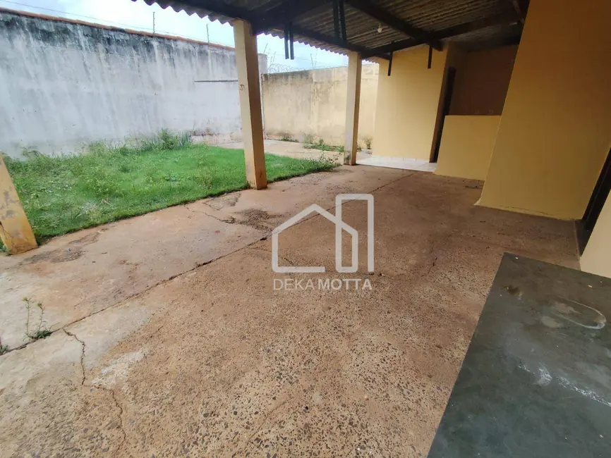 Foto 3 de Casa com 3 quartos à venda, 360m2 em Santa Mônica, Uberlandia - MG