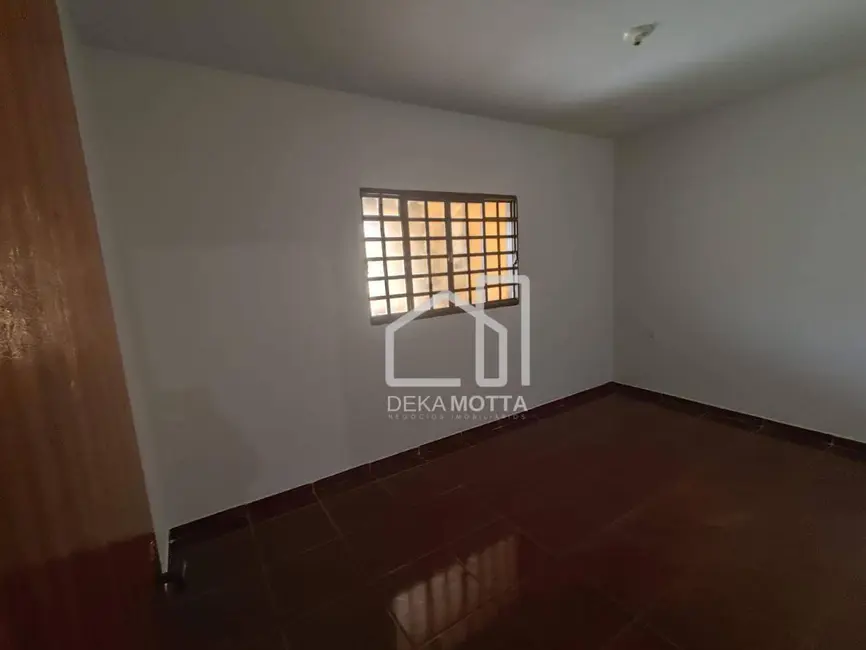Foto 8 de Casa com 3 quartos à venda, 360m2 em Santa Mônica, Uberlandia - MG