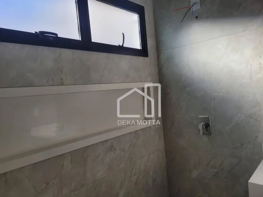 Foto 2 de Casa com 3 quartos à venda, 250m2 em Jardim Inconfidência, Uberlandia - MG