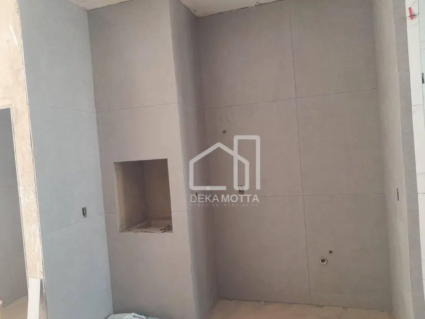 Foto 3 de Casa com 3 quartos à venda, 250m2 em Laranjeiras, Uberlandia - MG
