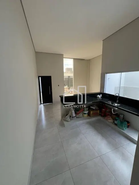 Foto 7 de Casa com 3 quartos à venda, 250m2 em Laranjeiras, Uberlandia - MG