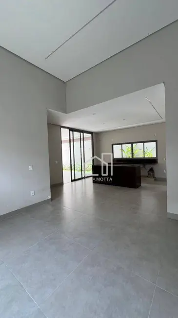 Casa de Condomínio com 3 quartos à venda, 250m2 em Jardim Botânico, Uberlandia - MG - imagem 3 Foto 3 de Casa de Condomínio com 3 quartos à venda, 250m2 em Jardim Botânico, Uberlandia - MG