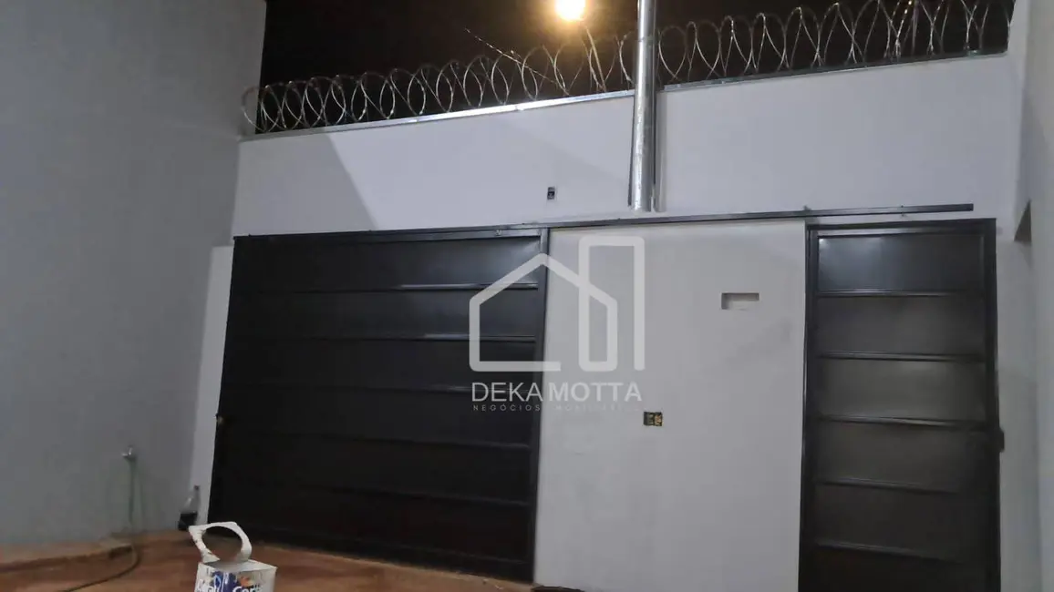 Foto 2 de Casa com 3 quartos à venda, 143m2 em Laranjeiras, Uberlandia - MG