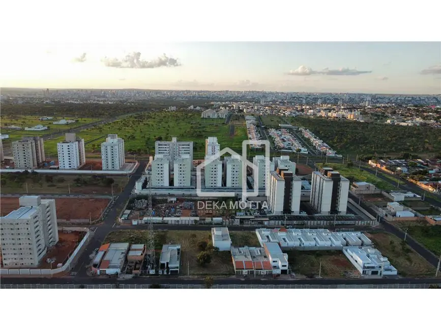 Foto 2 de Apartamento com 2 quartos à venda, 44m2 em Laranjeiras, Uberlandia - MG