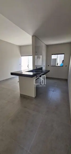 Foto 1 de Casa com 2 quartos à venda, 240m2 em Planalto, Uberlandia - MG