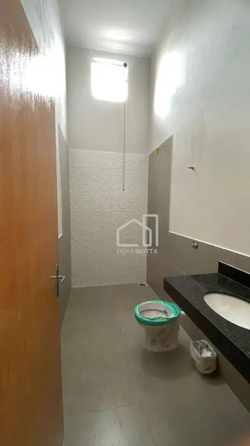 Casa com 2 quartos à venda, 127m2 em Jardim Ipanema, Uberlandia - MG - imagem 2 Foto 2 de Casa com 2 quartos à venda, 127m2 em Jardim Ipanema, Uberlandia - MG