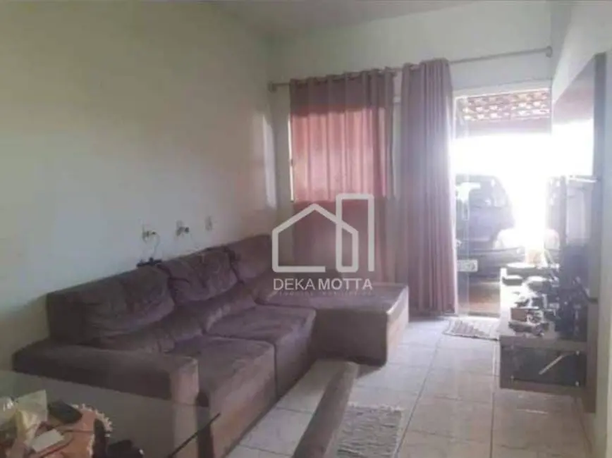 Foto 5 de Casa com 2 quartos à venda, 250m2 em Jardim Europa, Uberlandia - MG