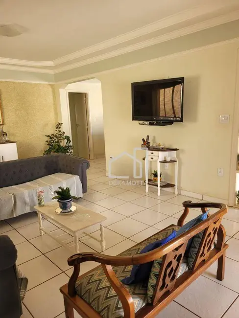 Casa com 3 quartos à venda, 432m2 em Cidade Jardim, Uberlandia - MG - imagem 5 Foto 5 de Casa com 3 quartos à venda, 432m2 em Cidade Jardim, Uberlandia - MG