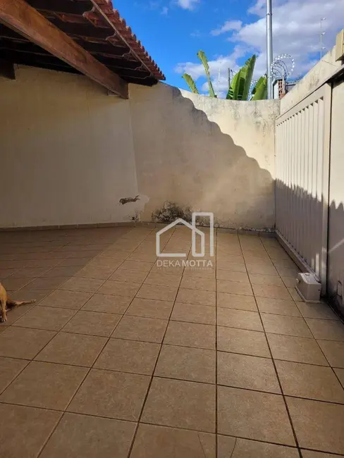 Casa com 3 quartos à venda, 432m2 em Cidade Jardim, Uberlandia - MG - imagem 3 Foto 3 de Casa com 3 quartos à venda, 432m2 em Cidade Jardim, Uberlandia - MG