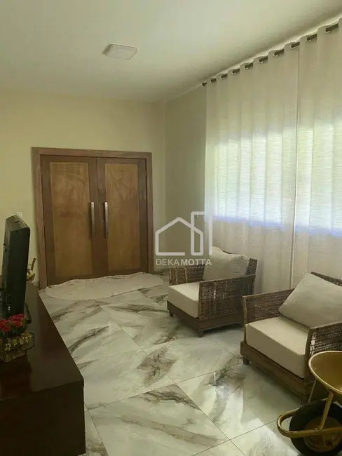 Foto 3 de Chácara com 5 quartos à venda em Minas Gerais, Uberlandia - MG