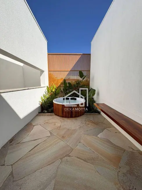 Casa com 4 quartos à venda, 472m2 em Uberlandia - MG - imagem 6 Foto 6 de Casa com 4 quartos à venda, 472m2 em Uberlandia - MG