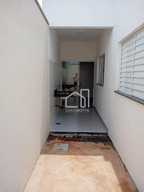 Foto 6 de Casa com 2 quartos à venda, 160m2 em Laranjeiras, Uberlandia - MG