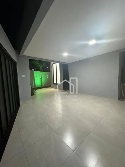 Foto 1 de Casa com 3 quartos à venda, 253m2 em Jardim Europa, Uberlandia - MG