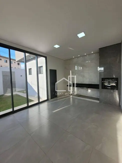 Foto 3 de Casa com 3 quartos à venda, 253m2 em Jardim Europa, Uberlandia - MG