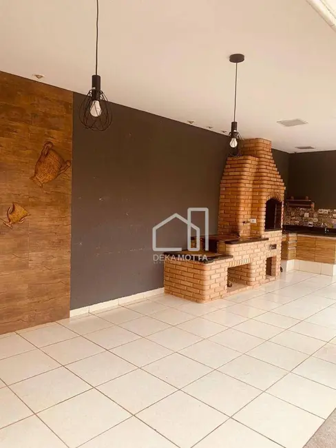 Foto 1 de Casa com 3 quartos à venda, 400m2 em Presidente Roosevelt, Uberlandia - MG