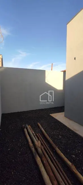 Foto 2 de Casa com 2 quartos à venda, 270m2 em Jardim Sucupira, Uberlandia - MG