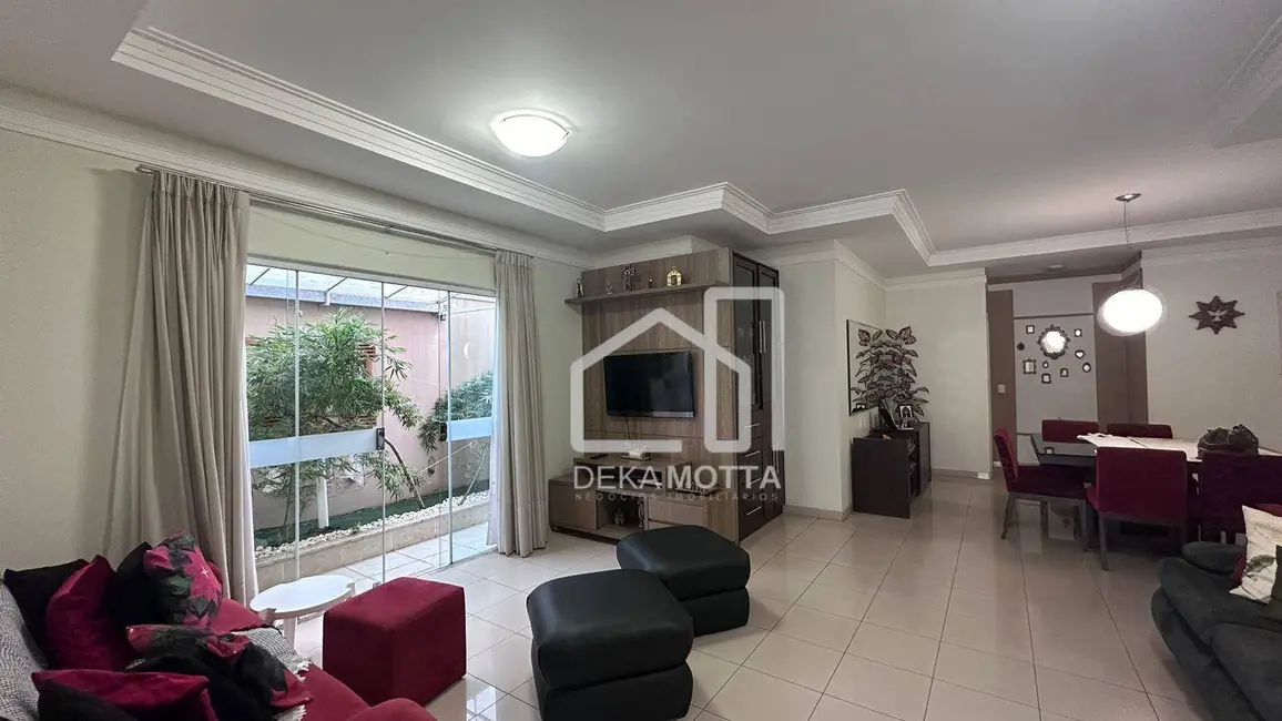 Foto 5 de Casa com 4 quartos à venda, 335m2 em Jardim Karaíba, Uberlandia - MG