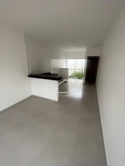 Foto 2 de Casa com 2 quartos à venda em Uberlandia - MG