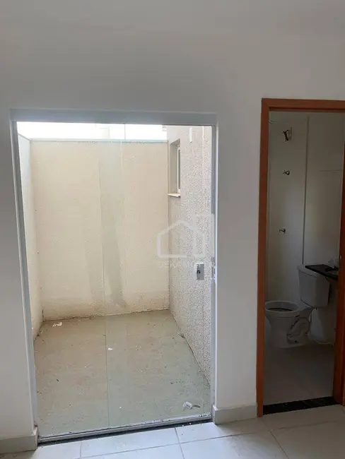 Foto 5 de Apartamento com 2 quartos à venda, 75m2 em Laranjeiras, Uberlandia - MG