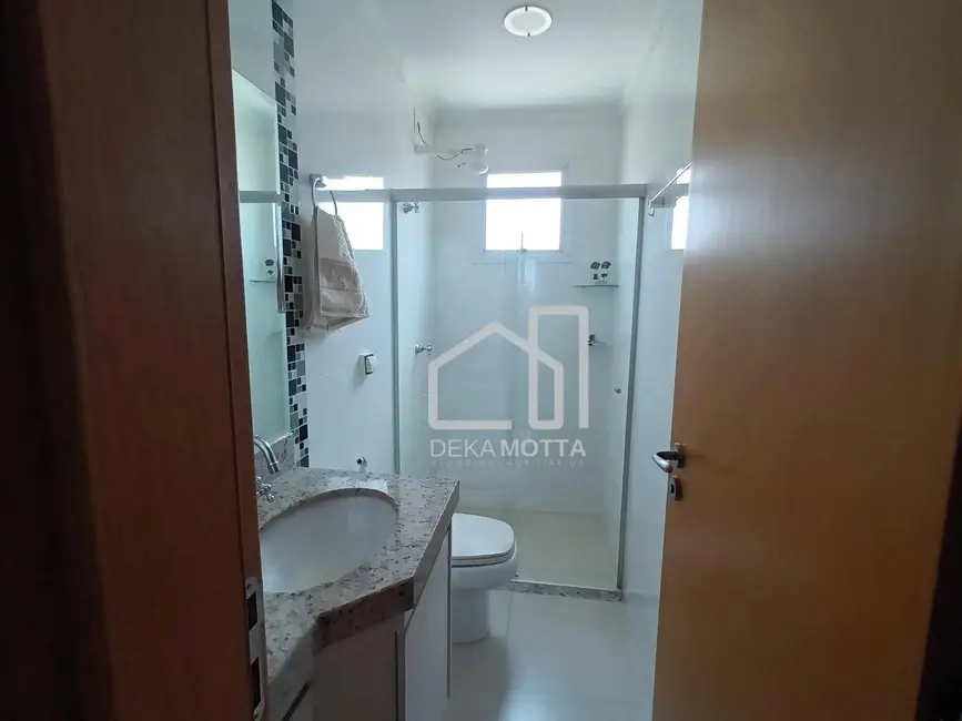 Foto 2 de Apartamento com 3 quartos à venda, 86m2 em Presidente Roosevelt, Uberlandia - MG