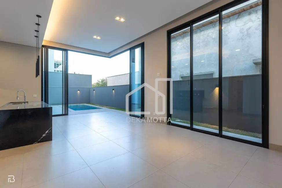 Foto 3 de Casa de Condomínio com 4 quartos à venda, 420m2 em Laranjeiras, Uberlandia - MG