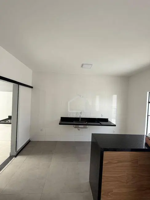 Casa com 2 quartos à venda, 125m2 em Uberlandia - MG - imagem 9 Foto 9 de Casa com 2 quartos à venda, 125m2 em Uberlandia - MG