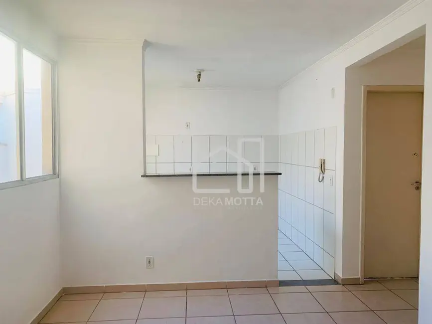 Apartamento com 2 quartos à venda, 44m2 em Brasil, Uberlandia - MG - imagem 5 Foto 5 de Apartamento com 2 quartos à venda, 44m2 em Brasil, Uberlandia - MG