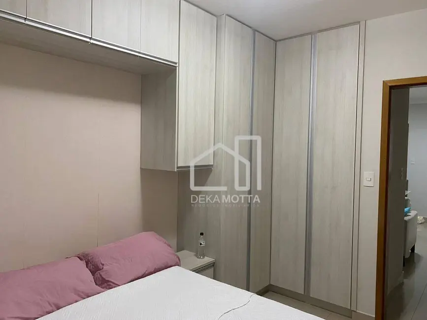 Foto 2 de Apartamento com 2 quartos à venda, 50m2 em Pampulha, Uberlandia - MG