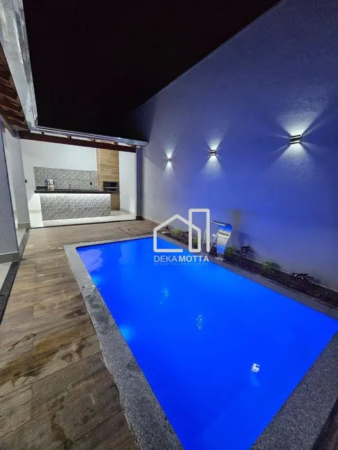 Foto 1 de Casa com 3 quartos à venda, 250m2 em Jardim Brasília, Uberlandia - MG