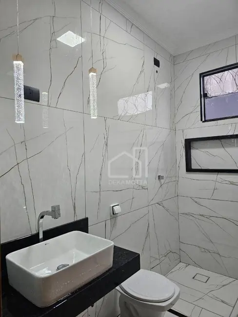 Foto 6 de Casa com 3 quartos à venda, 250m2 em Jardim Brasília, Uberlandia - MG