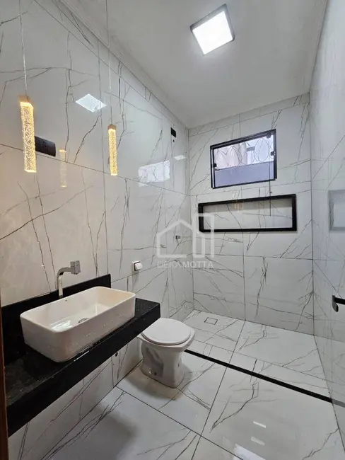 Foto 4 de Casa com 3 quartos à venda, 250m2 em Jardim Brasília, Uberlandia - MG