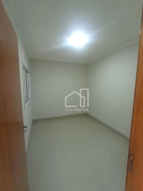 Foto 6 de Casa com 3 quartos à venda, 150m2 em Segismundo Pereira, Uberlandia - MG