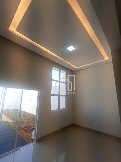 Foto 1 de Casa com 3 quartos à venda, 150m2 em Segismundo Pereira, Uberlandia - MG