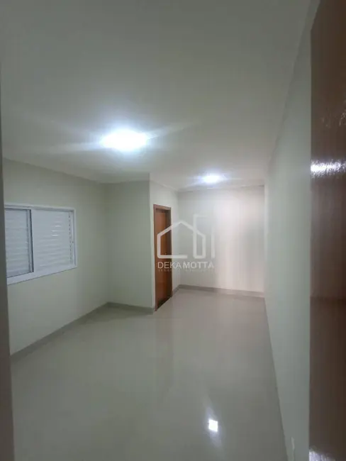 Foto 7 de Casa com 3 quartos à venda, 150m2 em Segismundo Pereira, Uberlandia - MG