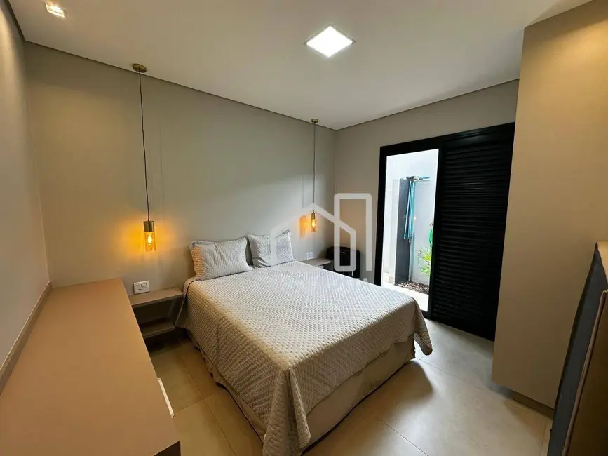 Foto 7 de Casa com 4 quartos à venda, 360m2 em Jardim Inconfidência, Uberlandia - MG