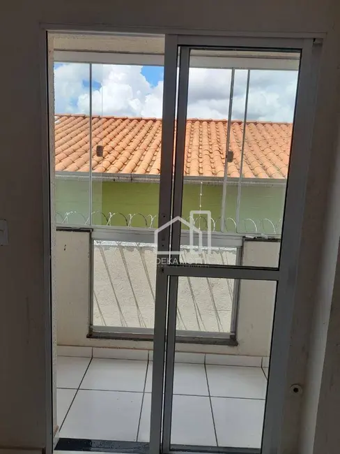 Foto 2 de Apartamento com 2 quartos à venda, 56m2 em Jardim das Palmeiras, Uberlandia - MG